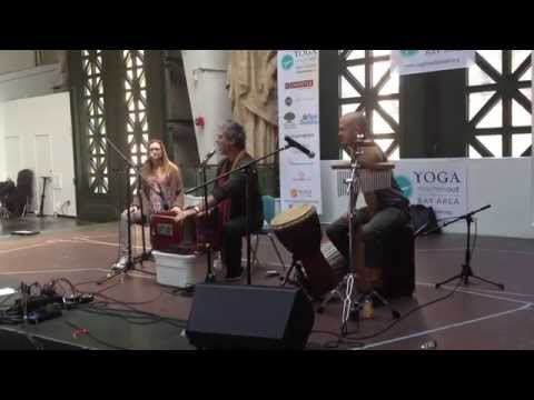 Ananda Ma  Daniel Stewart:Kirtan:Yoga Reaches Out, Palace of Fine Arts