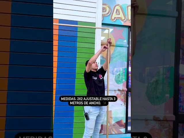 Vídeo relacionado con Fomcet Soporte de telón de fondo de 8 x 8 resistente con base, kit de soporte de tubo ajustable portátil dorado y telón de fondo, marco de metal cuadrado para fiesta de cumpleaños, decoraciones