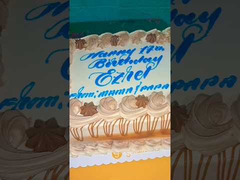 Happy 17th Birthday Ezriel #hapybirthday #food #cake #shorts #yummy #manginasal #goldilocks