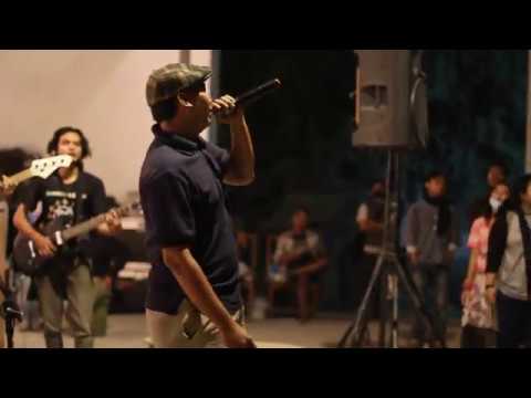 Three Monkeys - Fly Me To The Moon/Spatio Temporal ISI Yogyakarta