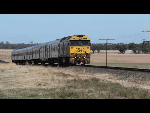 The Overland 7MA8 led by PN bulk loco G540 nears Murtoa after NR110 had failed.  04-03-20  15.10.22
