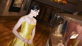 Bvlgari Getting Ready with Anne Hathaway for Serpenti Infinito