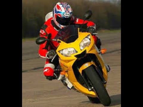 Triumph Daytona Sports motorbike (Shqip)