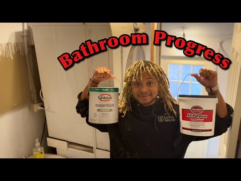 Reno Day 22 Painting the Bathroom & Removing the Old Floor