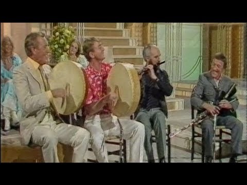 Val Doonican joins The Chieftains