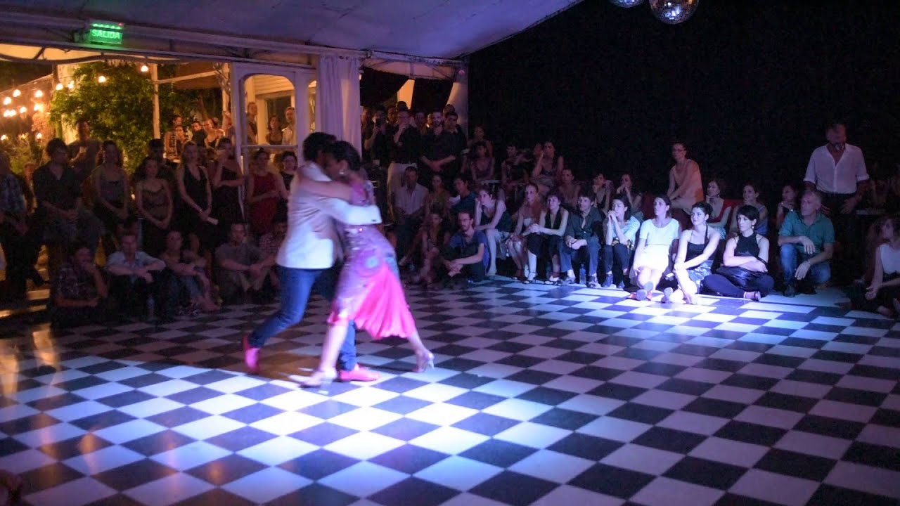 Video thumbnail for Corina Herrera y Octavio Fernandez en La Bicicleta Milonga 1/4