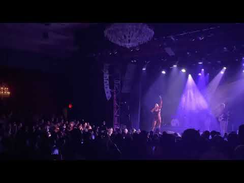 Amber Mark - Worth It - El Ray - 220419