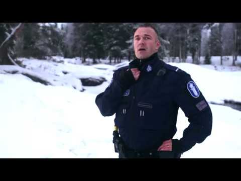 Finlandia - Oulun poliisi onnittelee satavuotiasta Suomea