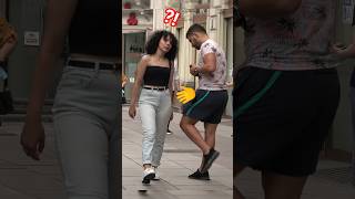 Download lagu Aku mencoba prank 'Hampir Tampar' di tempat umum! 🤣 #prank #lucu #komedi mp3