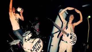 JEFF The Brotherhood - Seasonal Jam