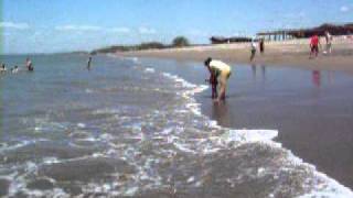 preview picture of video 'Playa y oleaje El Edén, Marcovia, Choluteca'