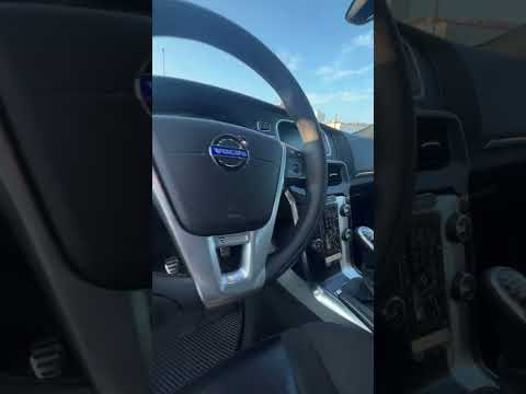 фото volvo v40 ii 0