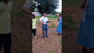 preview picture of video 'Pastor Niro dedicando el terreno de la construccion de la iglesia'