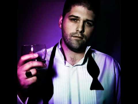 download lagu mp3 mp4 Rihanna Rude Boy Drum And Bass Remix, download lagu Rihanna Rude Boy Drum And Bass Remix gratis, unduh video klip Rihanna Rude Boy Drum And Bass Remix