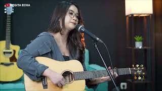 Download lagu NIKE ARDILLA - BINTANG KEHIDUPAN (LIVE COVER BY REGITA ECHA) mp3