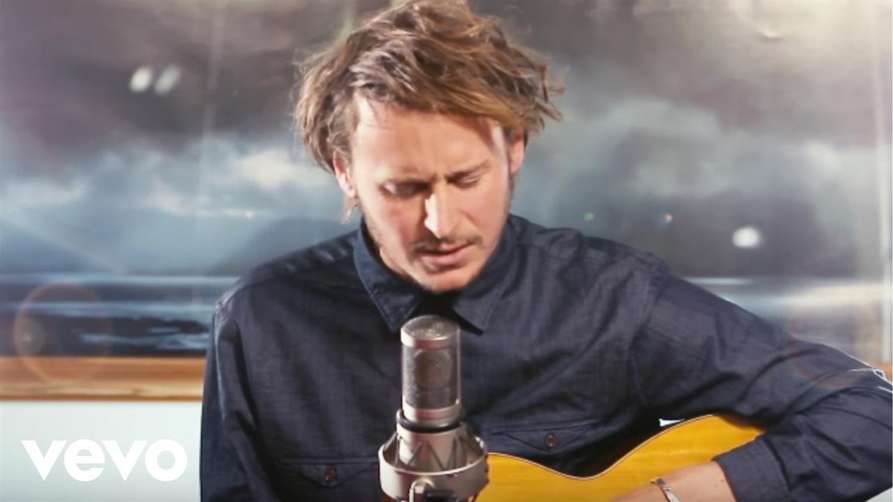 Ben Howard - In Dreams (Solo Session) - YouTube