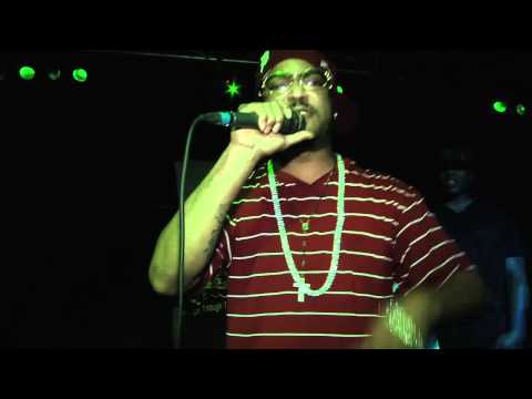 Tony Fenkell vs Beez