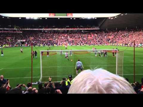 ADAM JOHNSON PENALTY SUNDERLAND VS NEWCASTLE 3-0 25/10/15