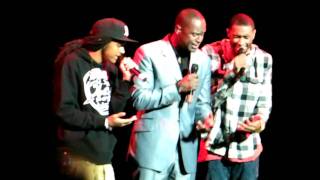 Brian McKnight and sons sing the National Anthem.MP4