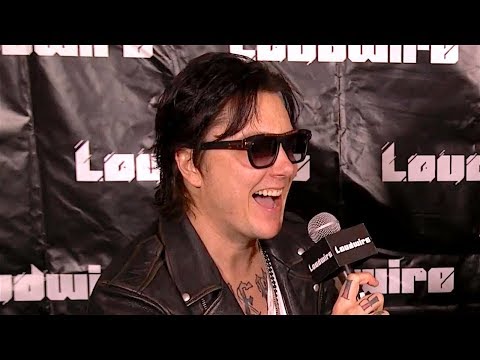 A7X's Synyster Gates: Johnny Christ Pissed in My Dad's Face