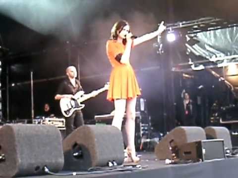 Sophie Ellis Bextor - Murder On The Dance Floor - Audley End