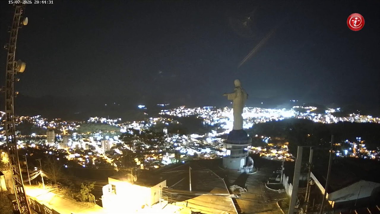 Live webcam view of Itaperuna's Christ the Redeemer Statue