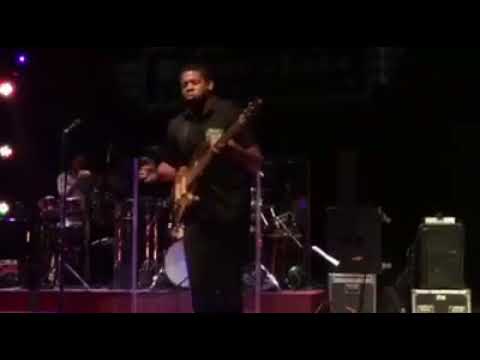 Dave Dyson - INCREDIBLE BASSIST!!!  MUST SEE!!!