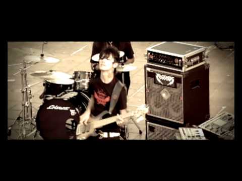 SAINT LOCO - Terapi Energi (Official Music Video)