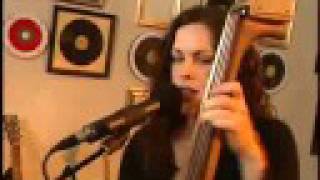 Amy LaVere - &quot;That Beat&quot; (take two) Live at Sun Studios