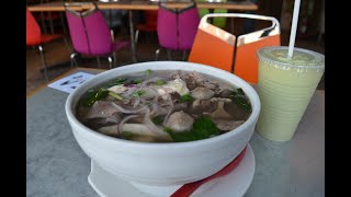 ボリューム満点！肉だらけのベトナムフォー！