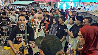 Download lagu Penanganan Bila Bob main lagu wali band | Meriah dah macam konsert special buat orang Indonesia' mp3 Download lagu Penanganan Bila Bob main lagu wali band | Meriah dah macam konsert special buat orang Indonesia' mp3