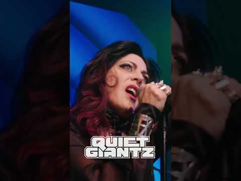 Quiet Giantz performance