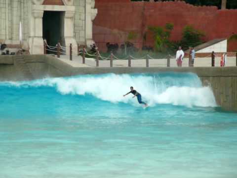 Wave pool: Clinic Surf Siam Park - Clayton - Billabong
