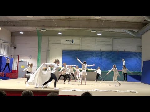 Gymnastikens juluppvisning / Voimistelijoiden joulunäytös 11.12.2017