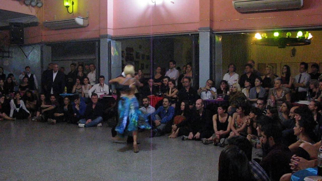 ALEJANDRA MANTIÑAN y DANILO MADDALENA en Viva La Pepa Milonga 2016 (1/4)