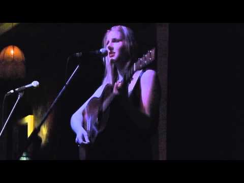 Melody Pool - Rhiannon (Fleetwood Mac cover, live 23 March 2014)