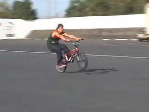 RIDEbmx - How-To Manual to 180 with Davey Watson