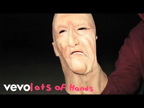 lots of hands - mistake