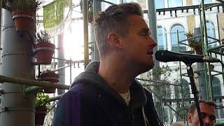 Under A Million Lights - Tom Chaplin @ The Big Issue busk @ Borough Market 2.12.17