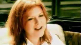 KIRSTY MAcCOLL Mambo De La Luna