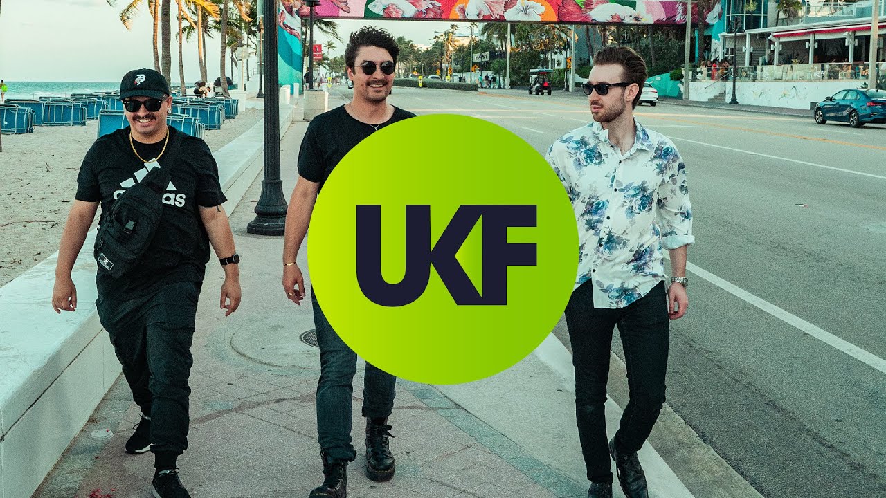 Justin Hawkes, Bensley & Kumarion - Carry The Fire