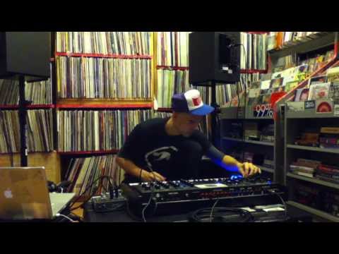 MOOGIST @ WEIRDO RECORDS (Full-Length Performance: 47 Minutes, 6 Seconds)