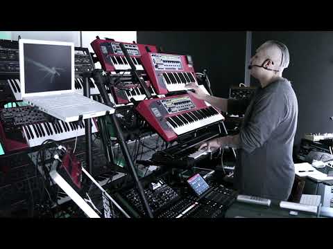 Anthony Rother - The Machine - 3L3C7RO COMMANDO (Studio Session)
