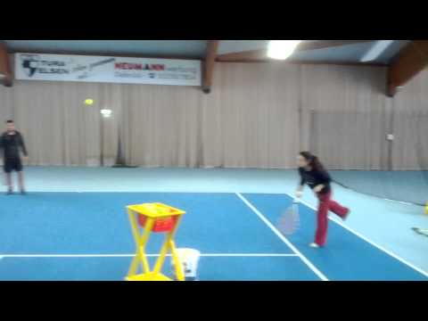 Damla ve Arda - Tennis Top Kontrolü