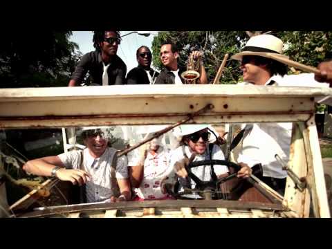 Qva Libre - Ando Caliente - Official Video