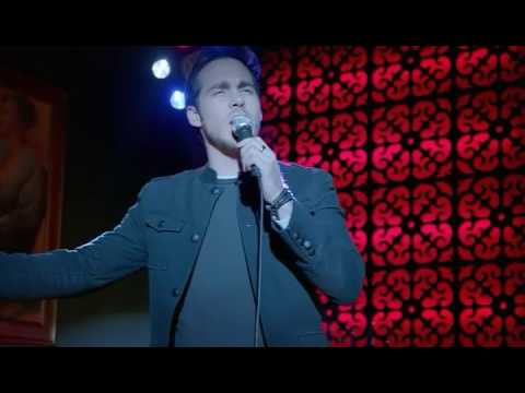 Kai Parker sings "Knockin' on Heaven's Door" - The Vampire Diaries 8x14