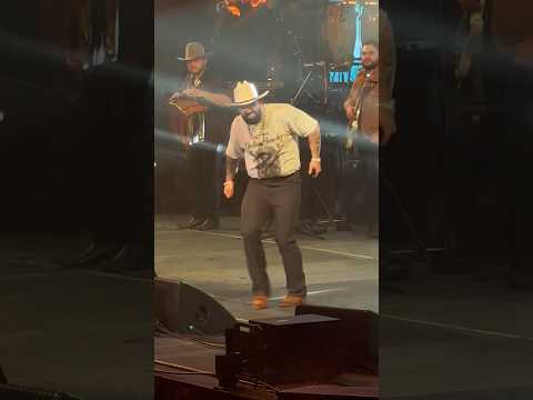 Nadie baila ni bailará como #CarinLeon