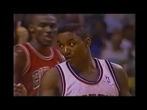 Isiah Thomas Eliminates Michael Jordan, Again (Game 7 - 1990)