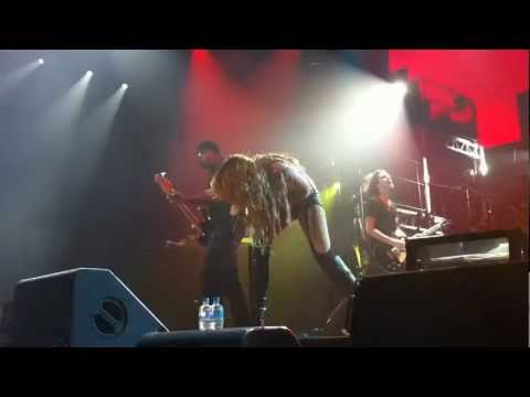Kicking And Screaming HD - Melbourne, Australia June 24, 2011 - Front Row Gypsy Heart Tour