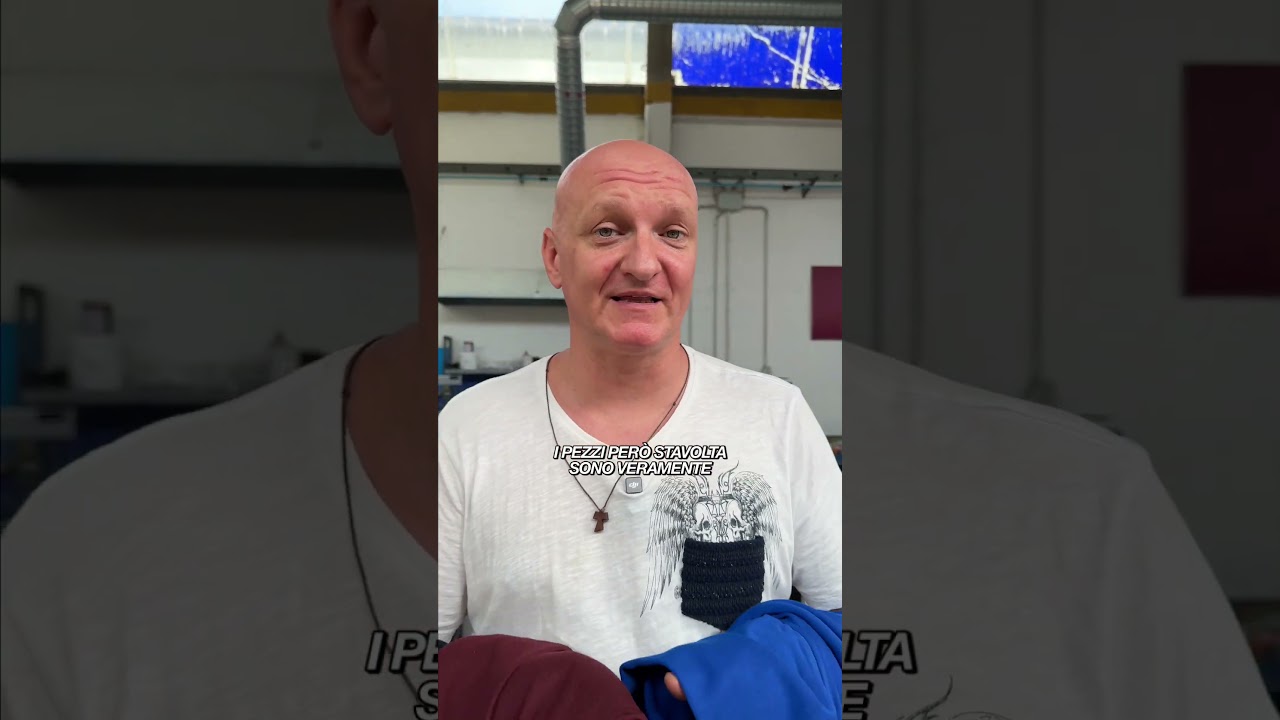 Felpe Cappuccio tasca, personalizzazione inclusa a 12,50€+iva cad.(minimo 30 pezzi) 🎥 @EnneAgency